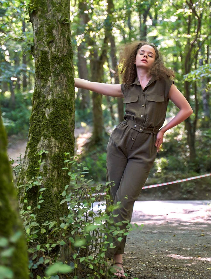 lfn180570_jumpsuit_khaki_sleeveless (4).jpg