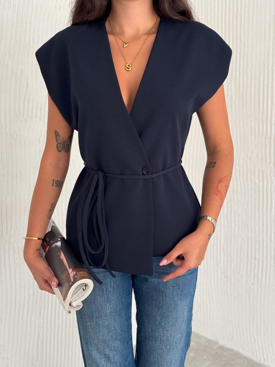 mse6858_vest_black_wrap (13).jpg