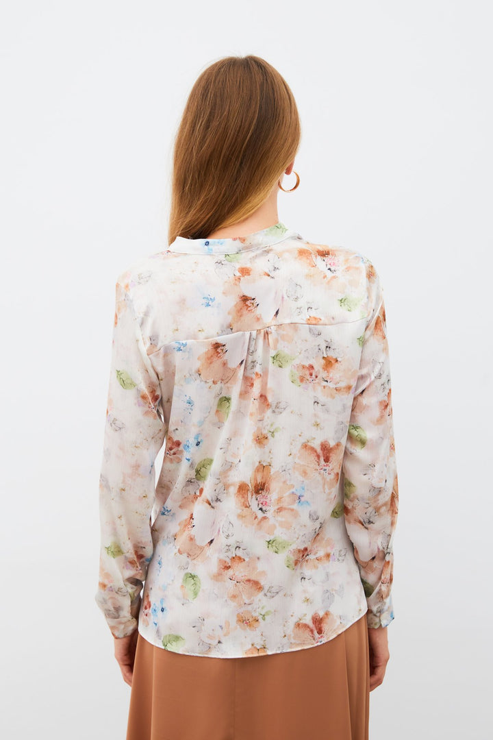 stn1515_blouse_tan_floral_satin (3).jpg