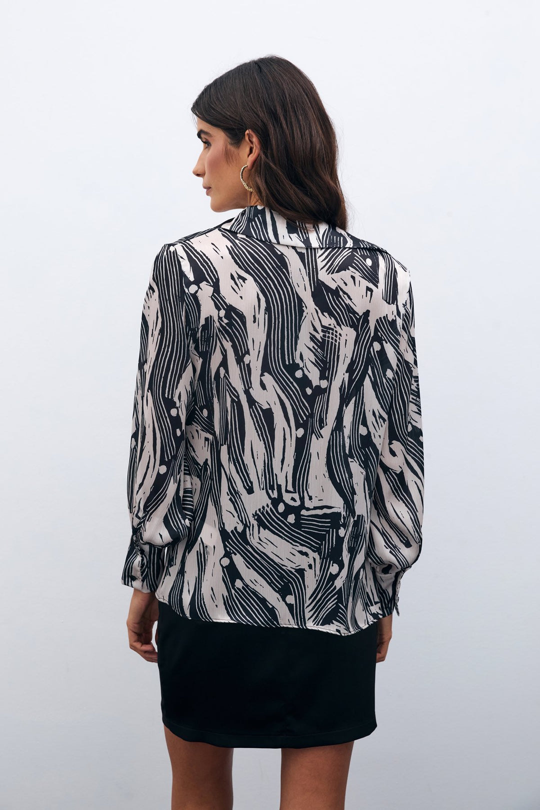 stn1537_blouse_gradient_satin (1).jpg