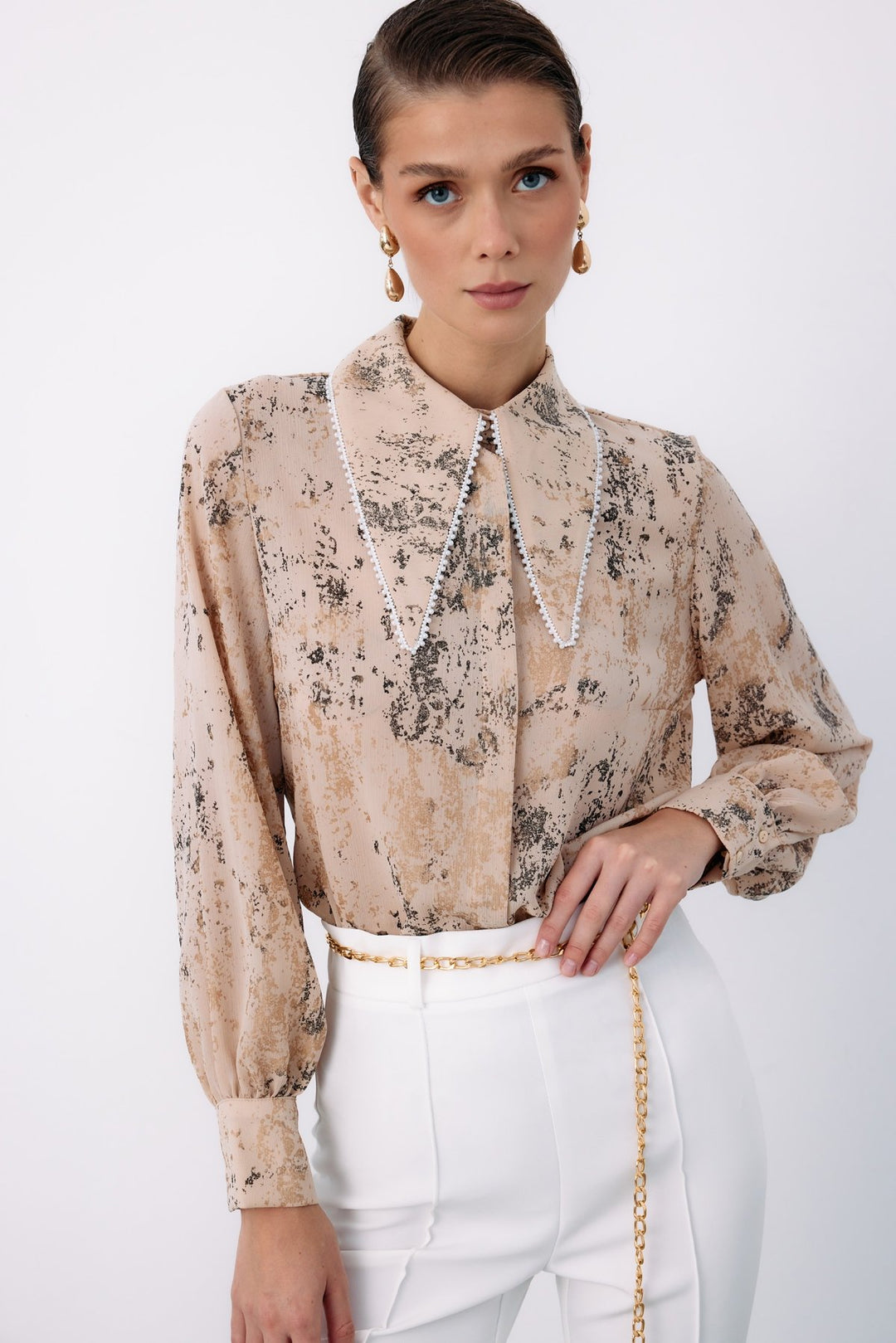 stn2514_blouse_silver_dagger-collar (8).jpg